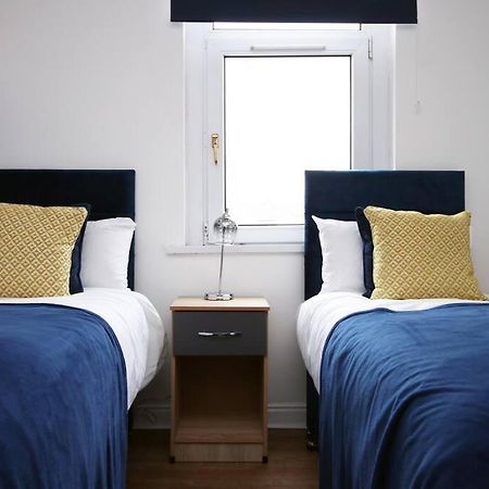 Villa Holiday House For 7 Guests, Free Wi-Fi & Self Check-In Explore Newport Exterior foto